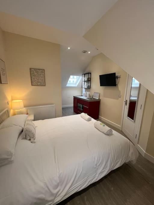 6 Studio Flat, 50M To Airbus Bristol Zewnętrze zdjęcie