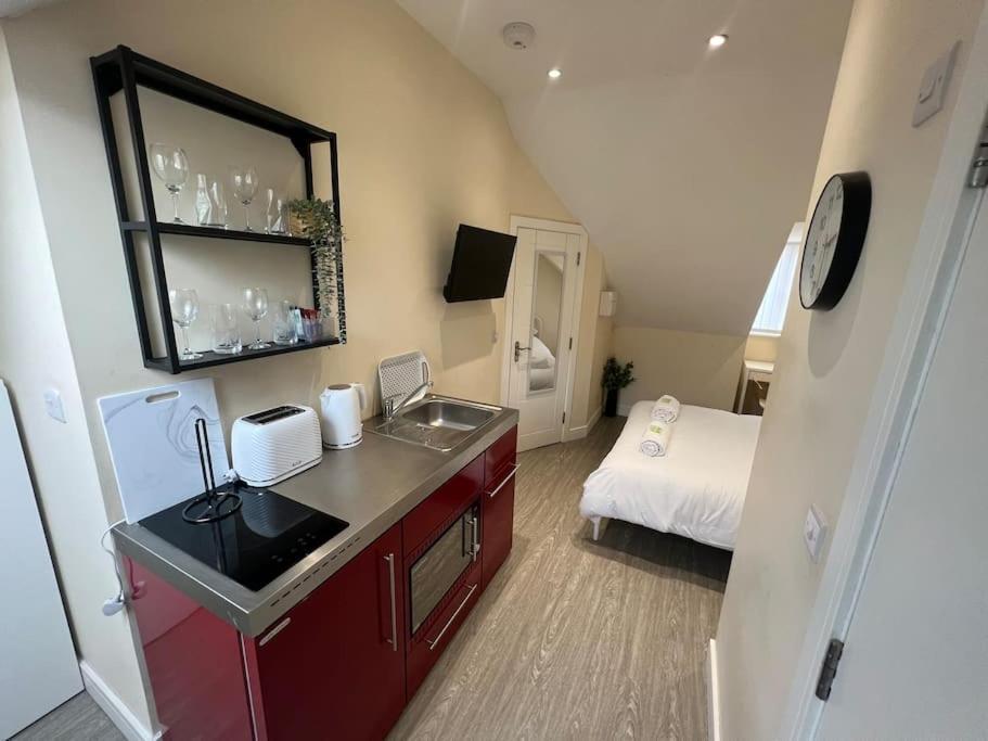 6 Studio Flat, 50M To Airbus Bristol Zewnętrze zdjęcie