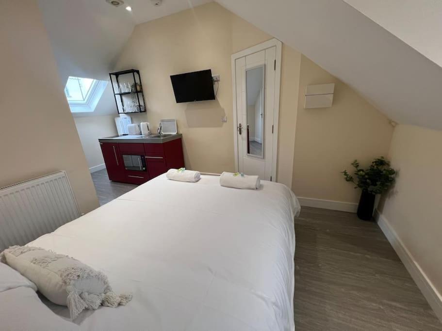 6 Studio Flat, 50M To Airbus Bristol Zewnętrze zdjęcie